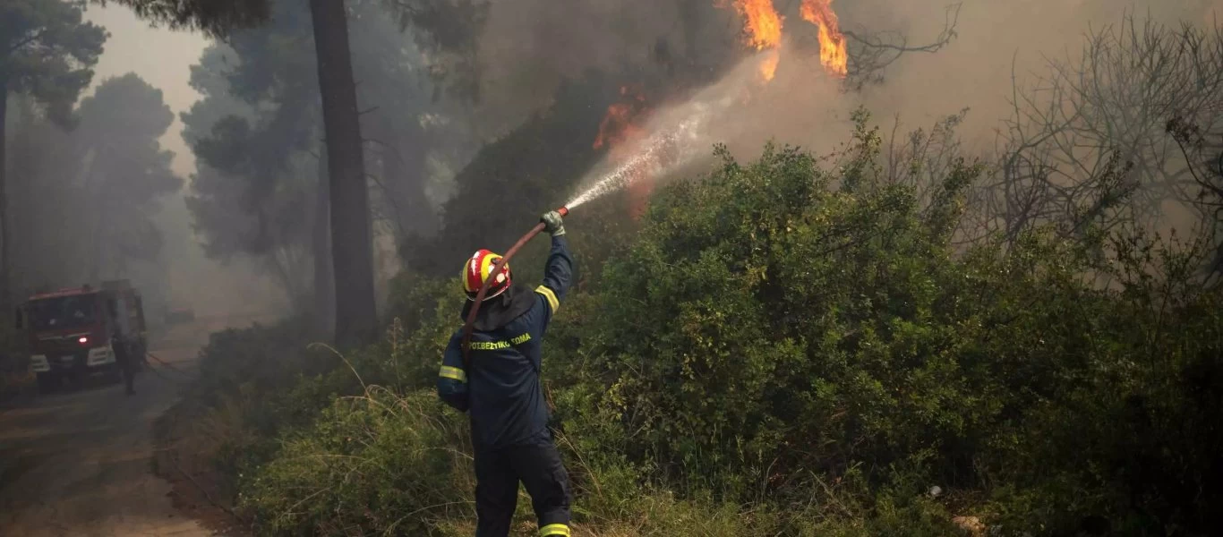 Θεσσαλονίκη: Υπό μερικό έλεγχο η φωτιά σε Αγγελοχώρι και Μηχανιώνα